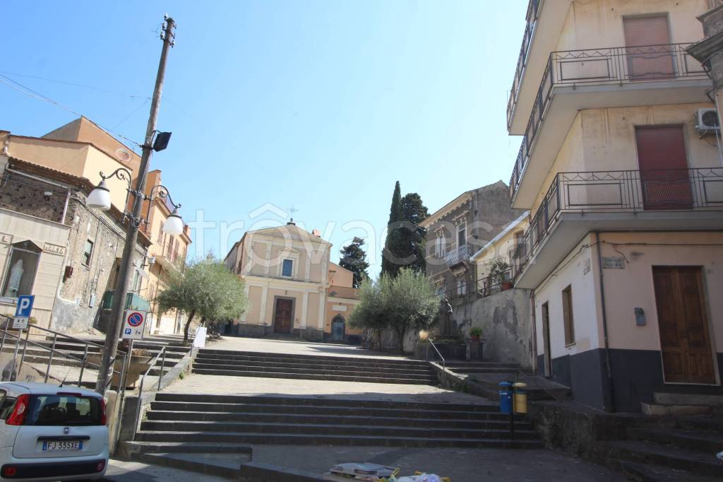 appartamento in vendita a Bronte