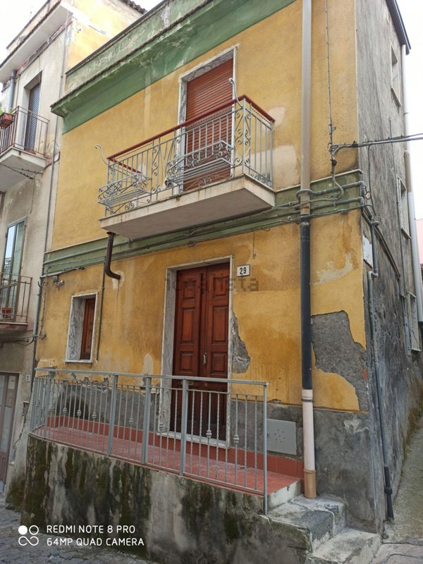 casa indipendente in vendita a Bronte