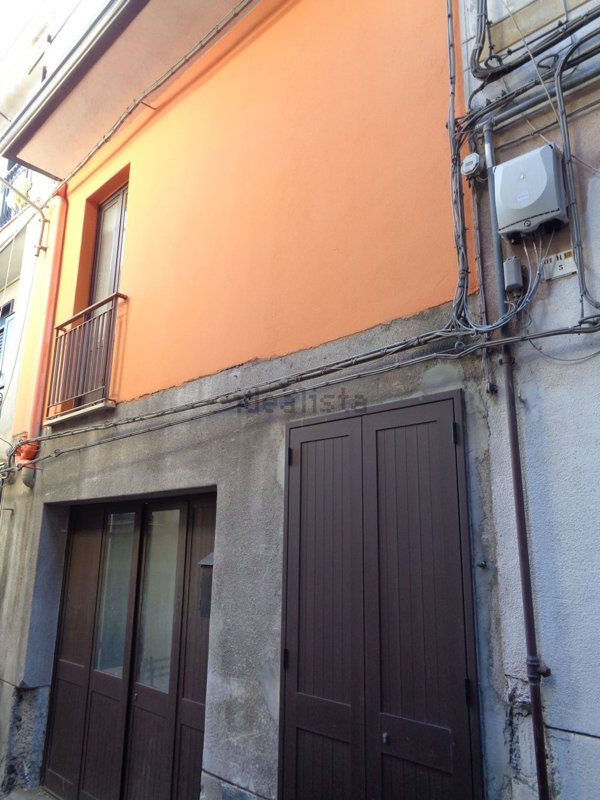 casa indipendente in vendita a Bronte