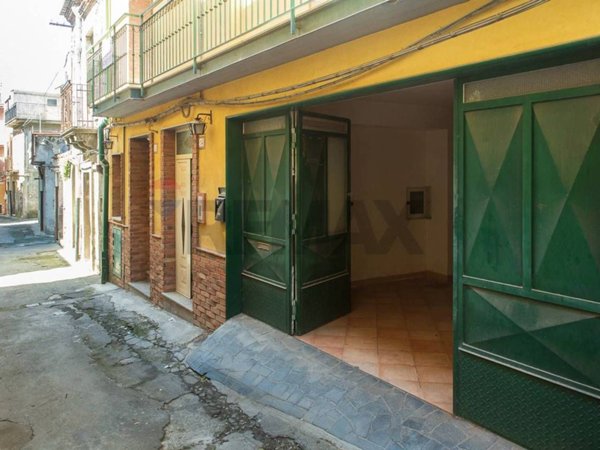 casa indipendente in vendita a Bronte