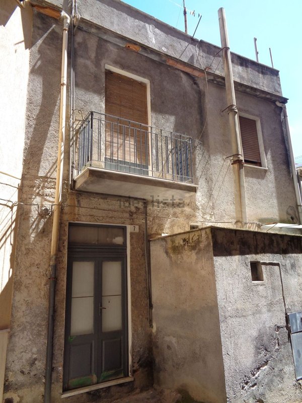 casa indipendente in vendita a Bronte