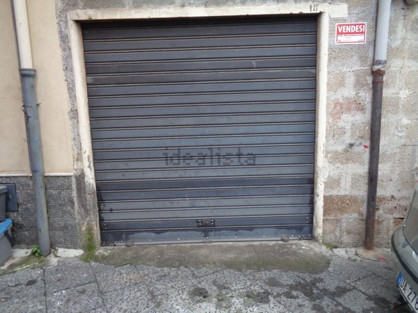 box auto in vendita a Bronte