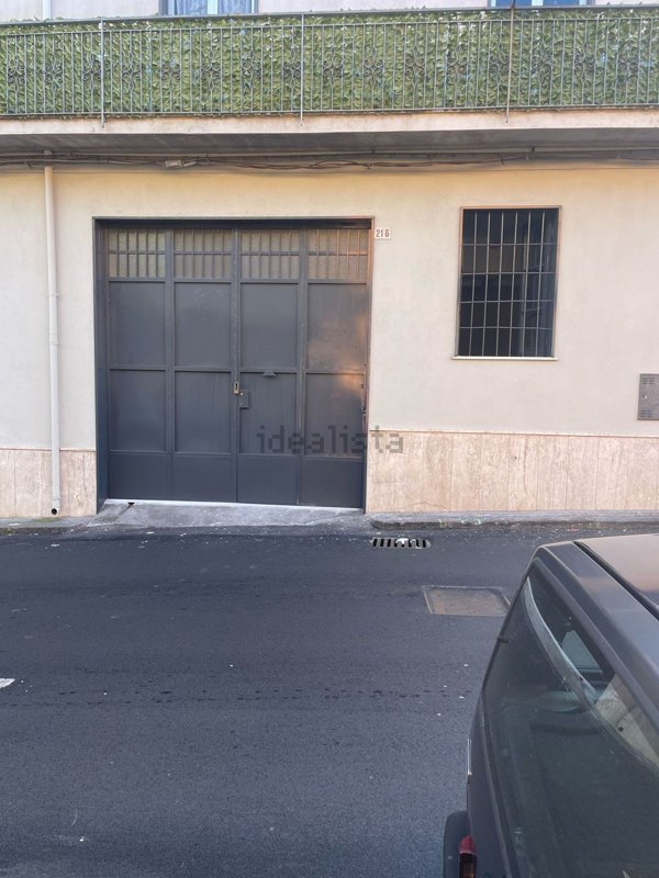 box auto in vendita a Bronte
