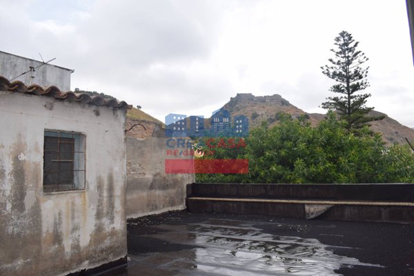 casa indipendente in vendita a Calatabiano