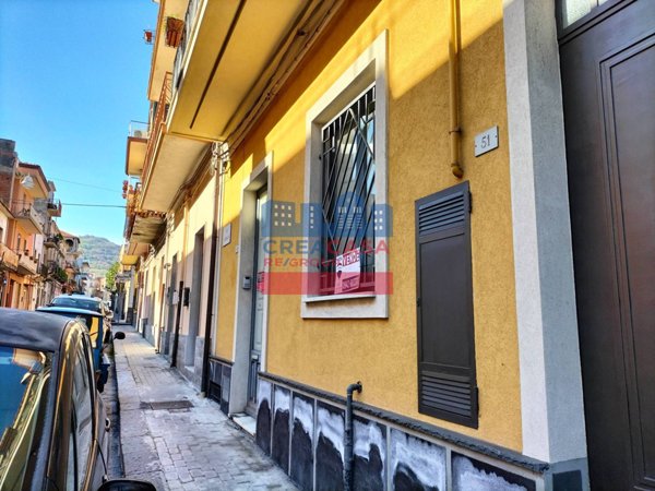 casa indipendente in vendita a Calatabiano