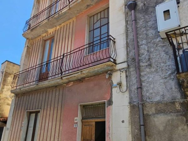 appartamento in vendita a Calatabiano