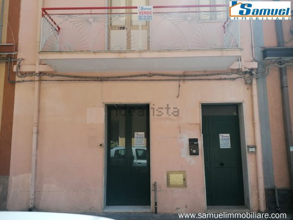 casa indipendente in vendita a Calatabiano