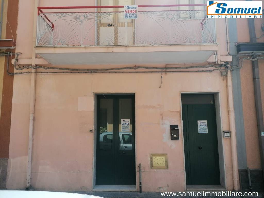 casa indipendente in vendita a Calatabiano