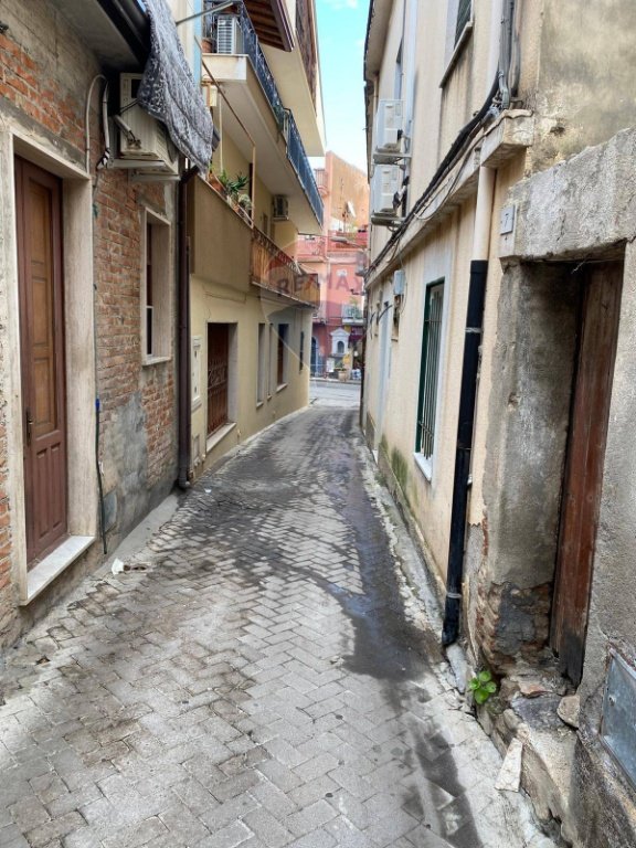 casa indipendente in vendita a Calatabiano