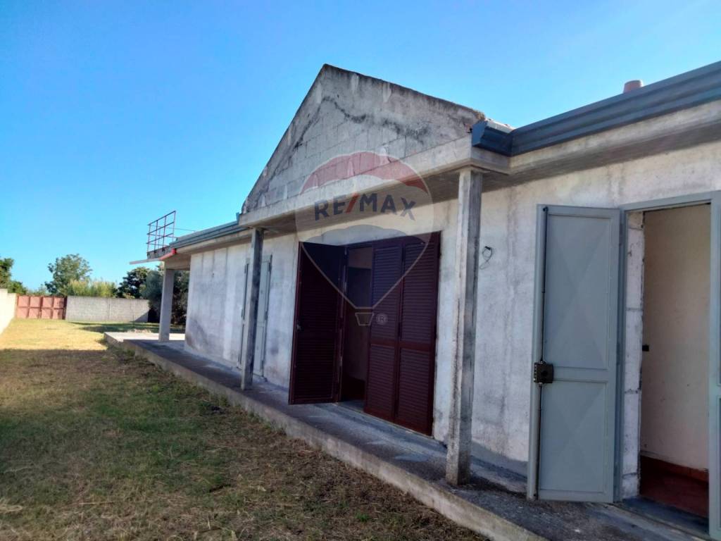 casa indipendente in vendita a Calatabiano