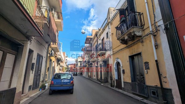 casa indipendente in vendita a Calatabiano