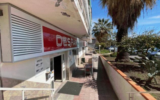 negozio in vendita a Calatabiano
