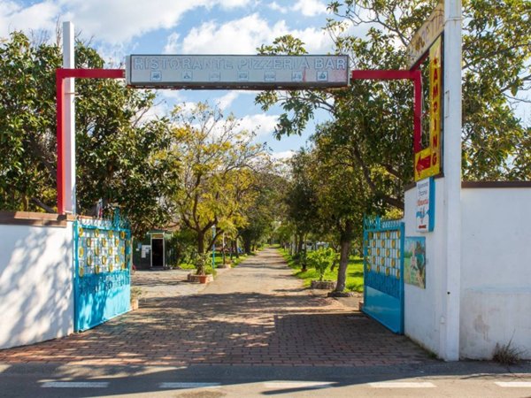 negozio in vendita a Calatabiano