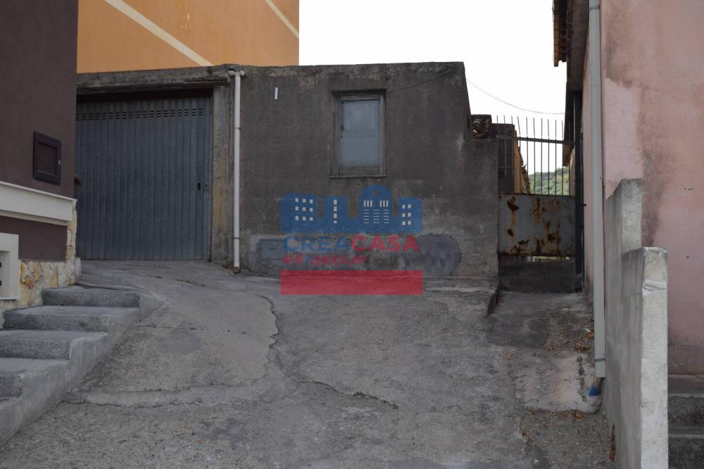 casa indipendente in vendita a Calatabiano