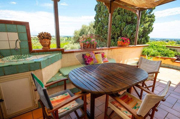 casa indipendente in vendita a Calatabiano