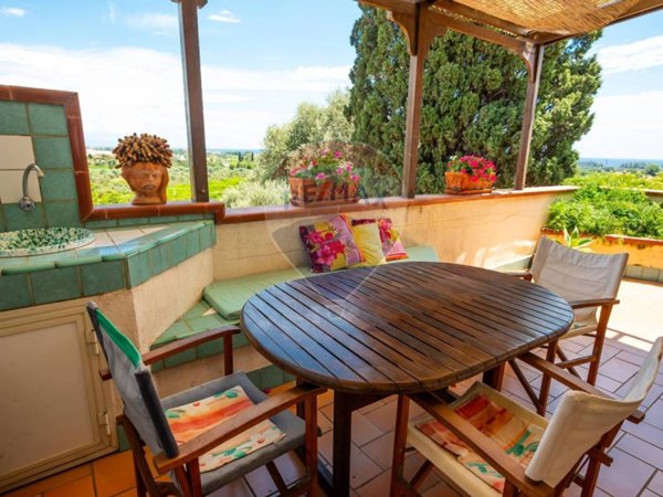 casa indipendente in vendita a Calatabiano