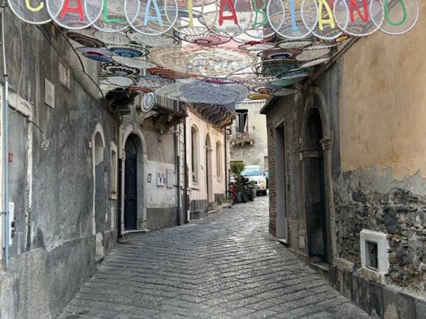 casa indipendente in vendita a Calatabiano