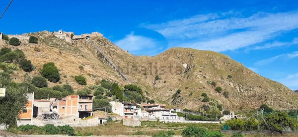 terreno edificabile in vendita a Calatabiano