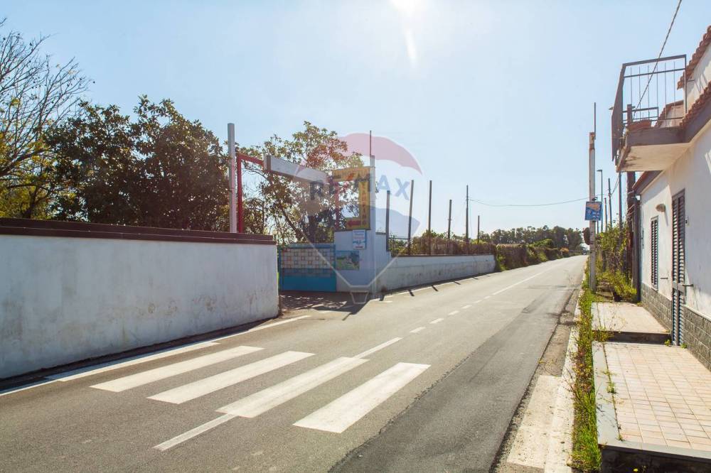 negozio in vendita a Calatabiano