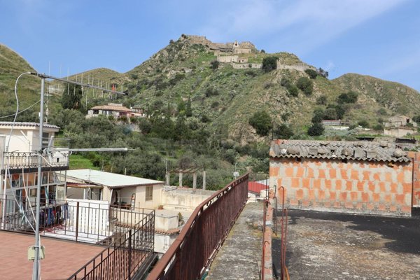 appartamento in vendita a Calatabiano