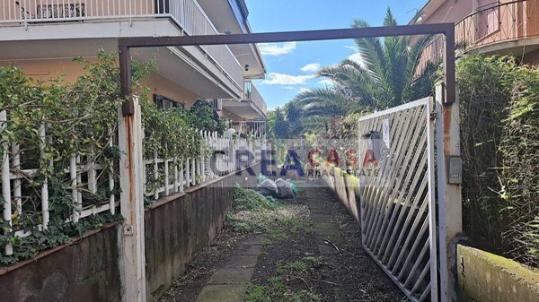 casa indipendente in vendita a Calatabiano