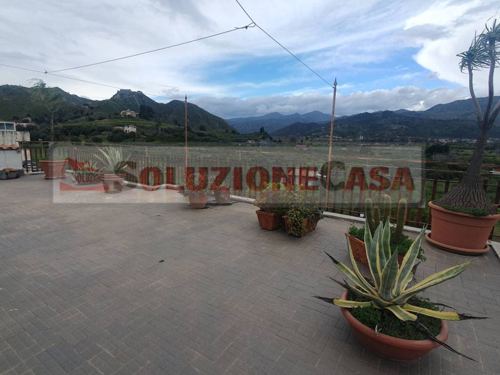 appartamento in vendita a Calatabiano