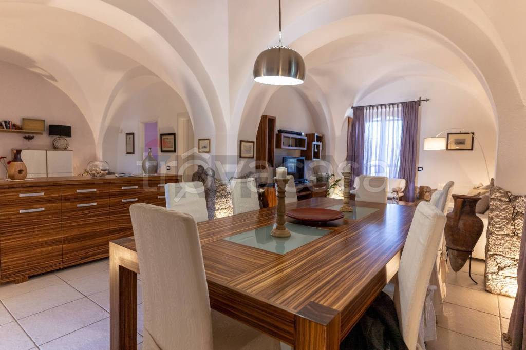 casa indipendente in vendita a Calatabiano