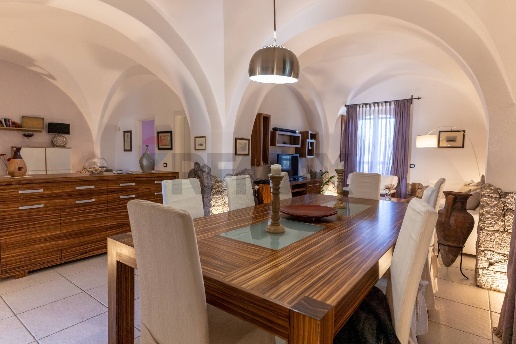 casa indipendente in vendita a Calatabiano