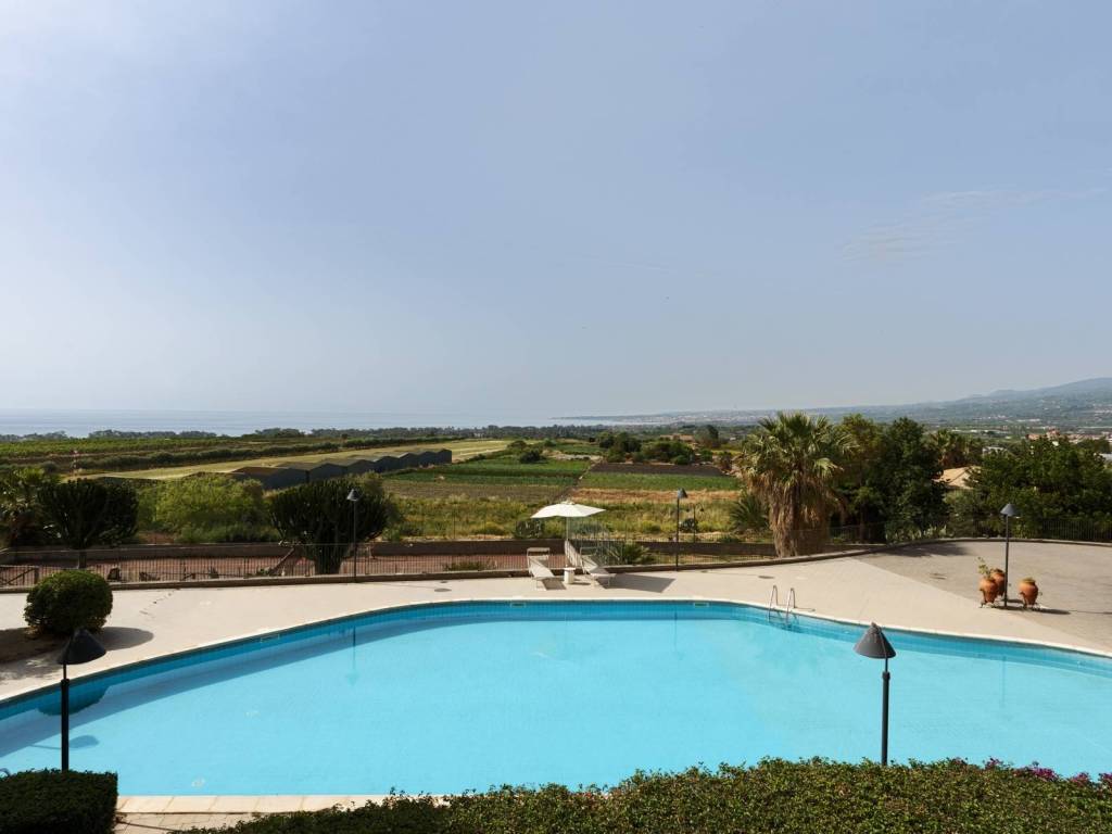 casa indipendente in vendita a Calatabiano