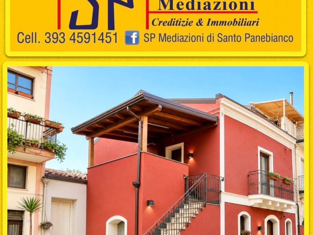 casa indipendente in vendita a Calatabiano