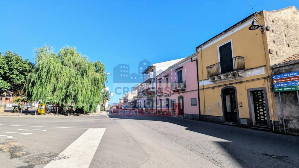 casa indipendente in vendita a Calatabiano in zona Lapide Pasteria