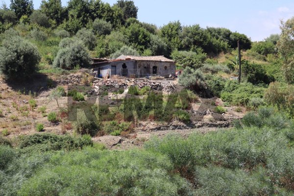 terreno edificabile in vendita a Calatabiano in zona Lapide Pasteria