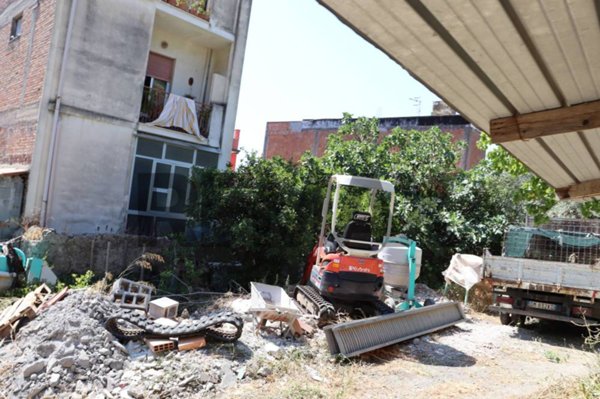 casa indipendente in vendita a Calatabiano