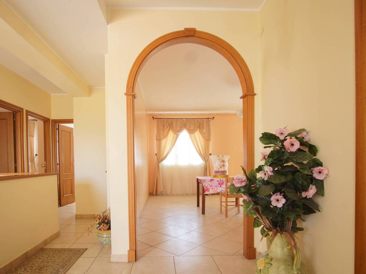 casa indipendente in vendita a Calatabiano in zona Lapide Pasteria