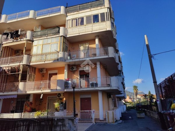 appartamento in vendita a Calatabiano