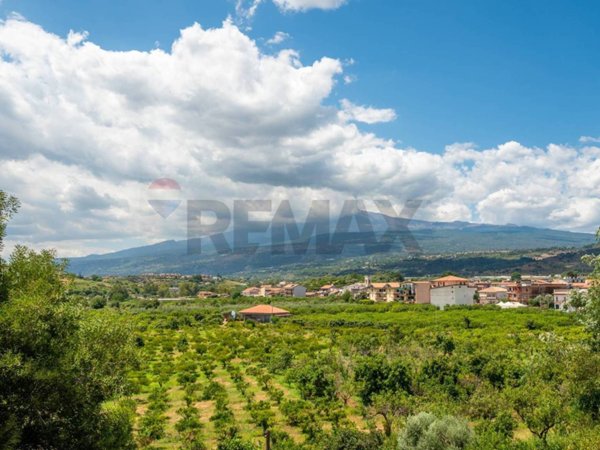 terreno in vendita a Calatabiano