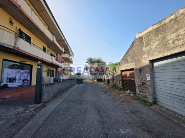 casa indipendente in vendita a Calatabiano in zona Lapide Pasteria
