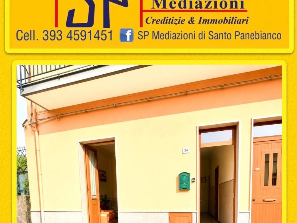 casa indipendente in vendita a Calatabiano
