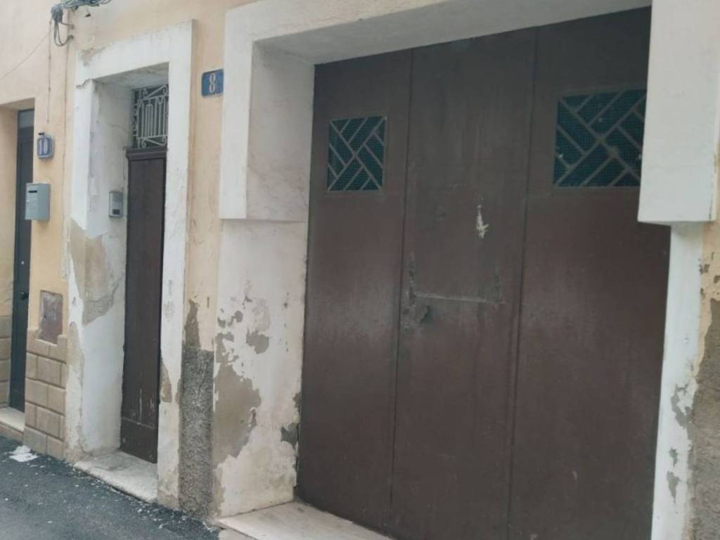 casa indipendente in vendita a Caltagirone in zona Santo Pietro