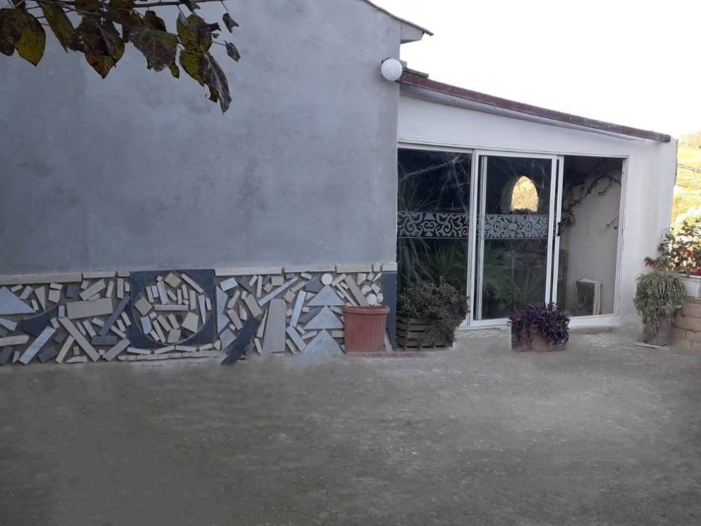 casa indipendente in vendita a Caltagirone