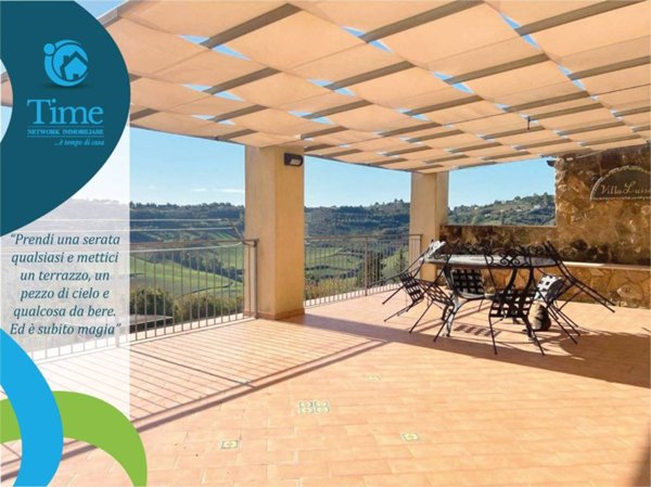 casa indipendente in vendita a Caltagirone
