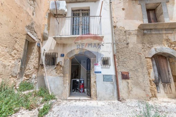 appartamento in vendita a Caltagirone