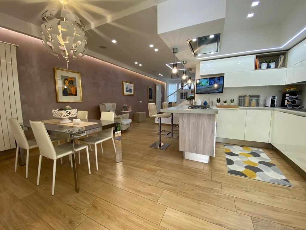 casa indipendente in vendita a Caltagirone