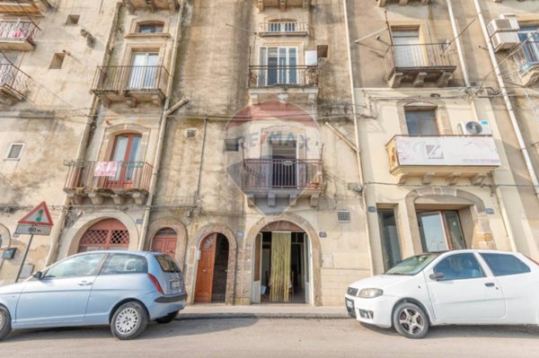 casa indipendente in vendita a Caltagirone