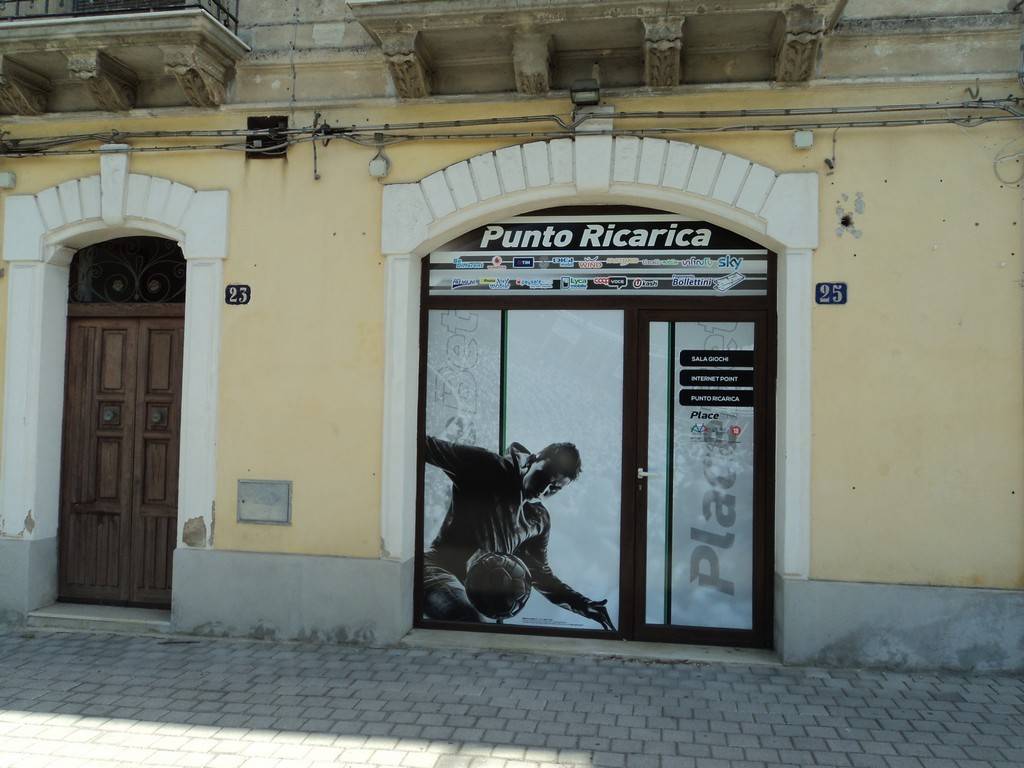 negozio in vendita a Caltagirone