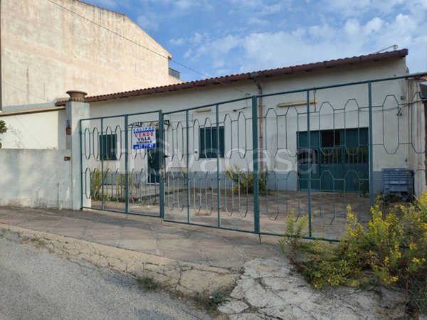 casa indipendente in vendita a Caltagirone