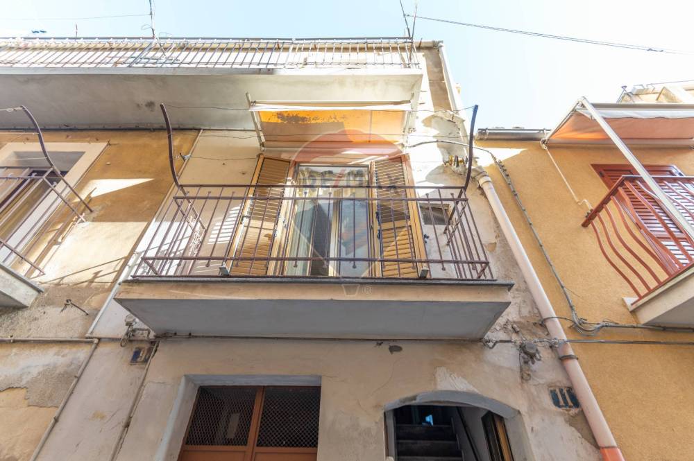 casa indipendente in vendita a Caltagirone