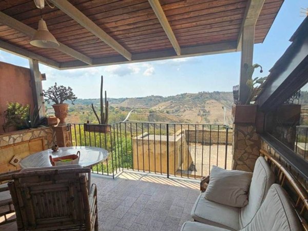 appartamento in vendita a Caltagirone