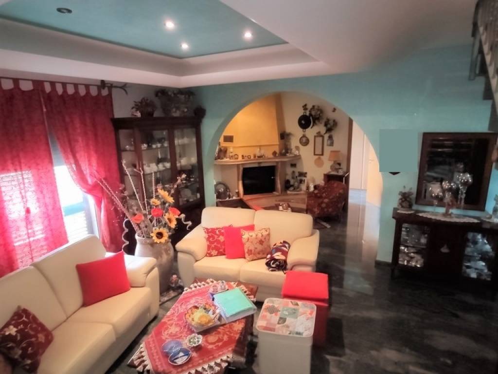 casa indipendente in vendita a Caltagirone