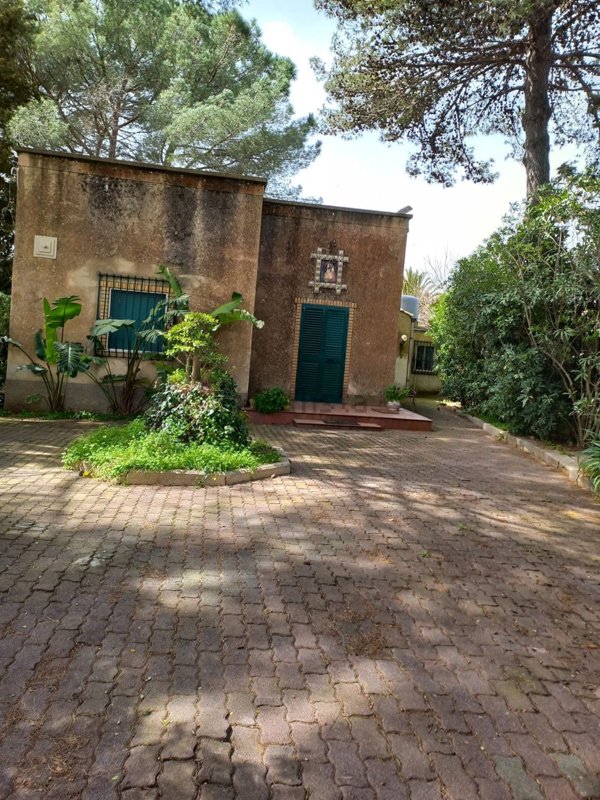 casa indipendente in vendita a Caltagirone